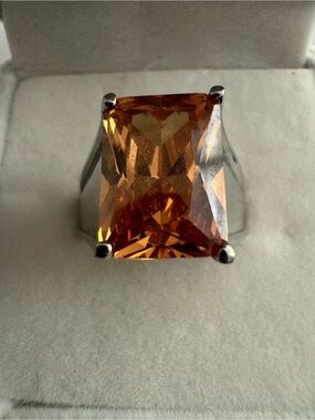 Stunning Stamped 925  Citrine inspired ring. Size 7. Untested